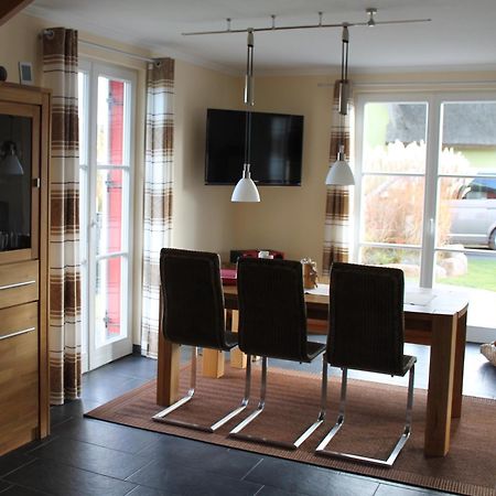 Fischer'S Ferienhaus Ruegen Mit Sauna Und Kamin Ummanz Zewnętrze zdjęcie