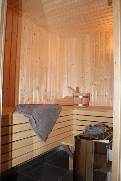 Fischer'S Ferienhaus Ruegen Mit Sauna Und Kamin Ummanz Pokój zdjęcie