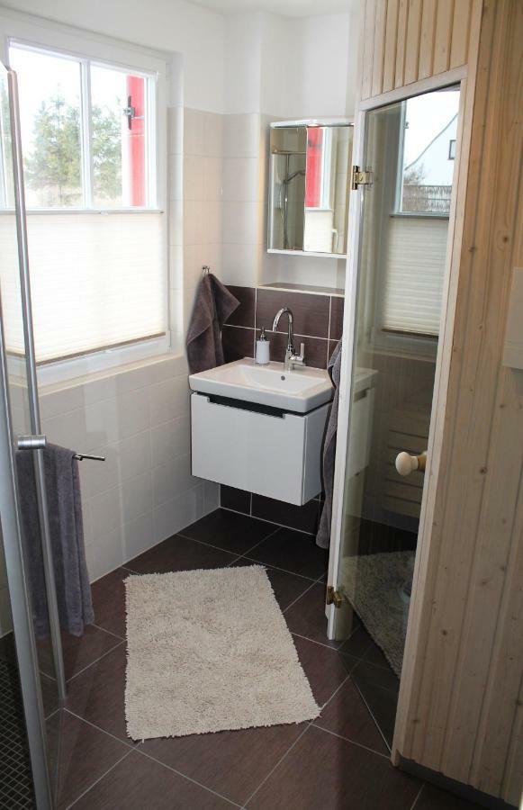 Fischer'S Ferienhaus Ruegen Mit Sauna Und Kamin Ummanz Zewnętrze zdjęcie